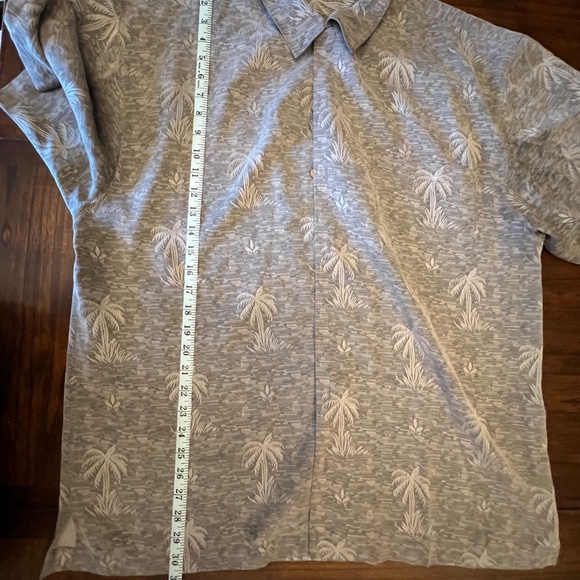 Tommy Bahama Men's Gray Silk Hawaiian Shirt, Button Down, Short Sleeve, Size XL - Picture 8 of 11
